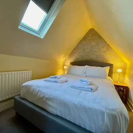 Daire Perfectly Located, Bowness Flat With Free Parking And Views Windermere