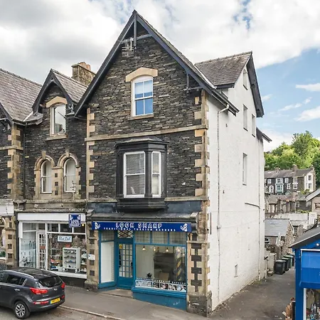 Perfectly Located, Bowness Flat With Free Parking And Views Lejlighed