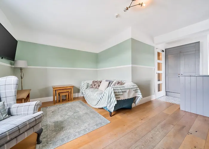 公寓 Perfectly Located, Bowness Flat With Free Parking And Views